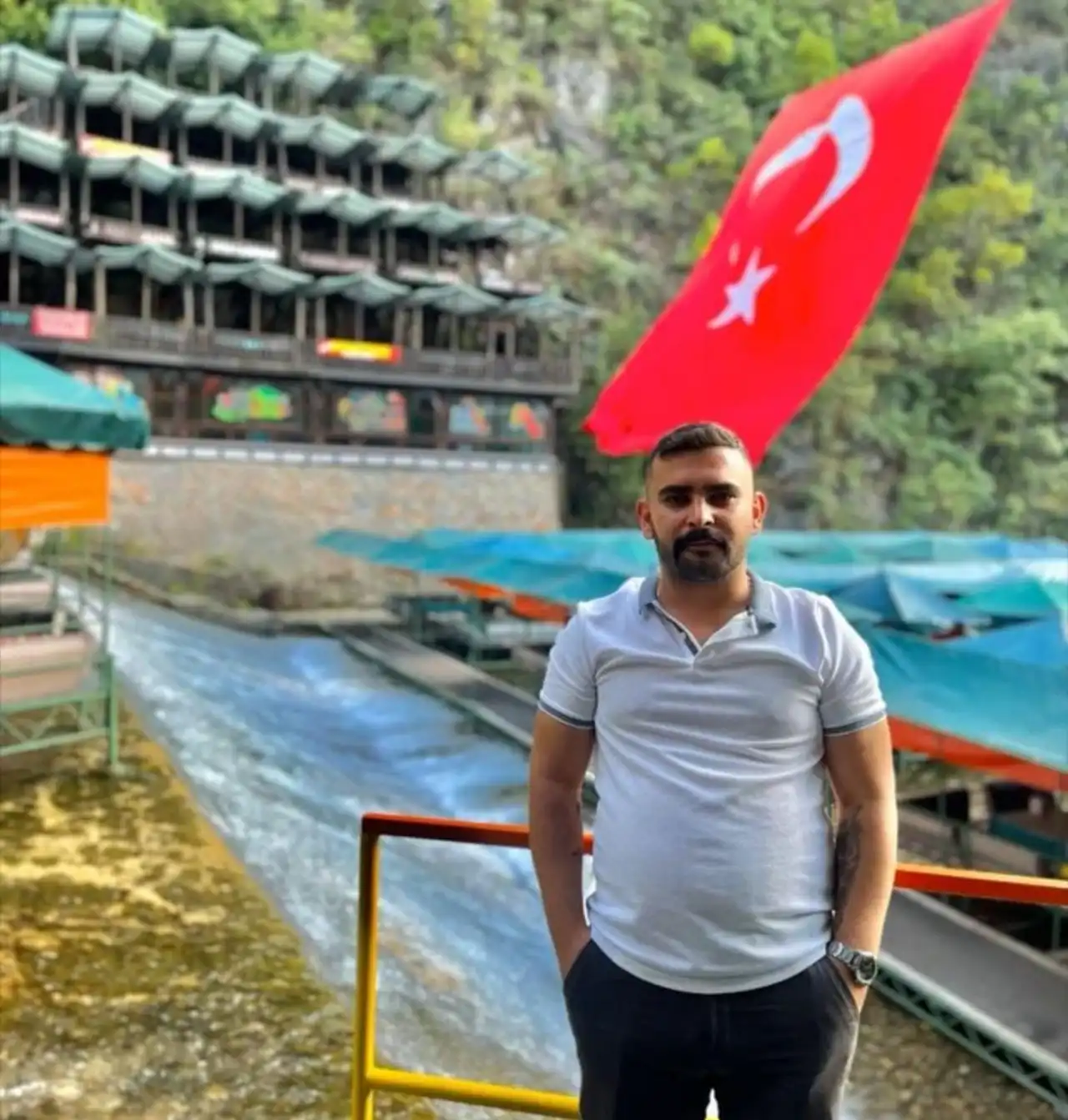 serikte-husumet-kanli-bitti-silahli-catismada-2-kisi-oldu-4.webp
