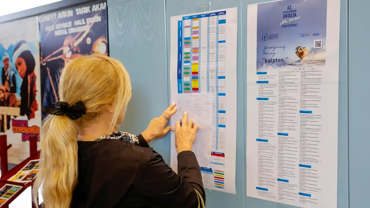 akdenizgercek-altin-portakal-film-festivali-biletleri-yogun-ilgiyle-tukendi-4.webp