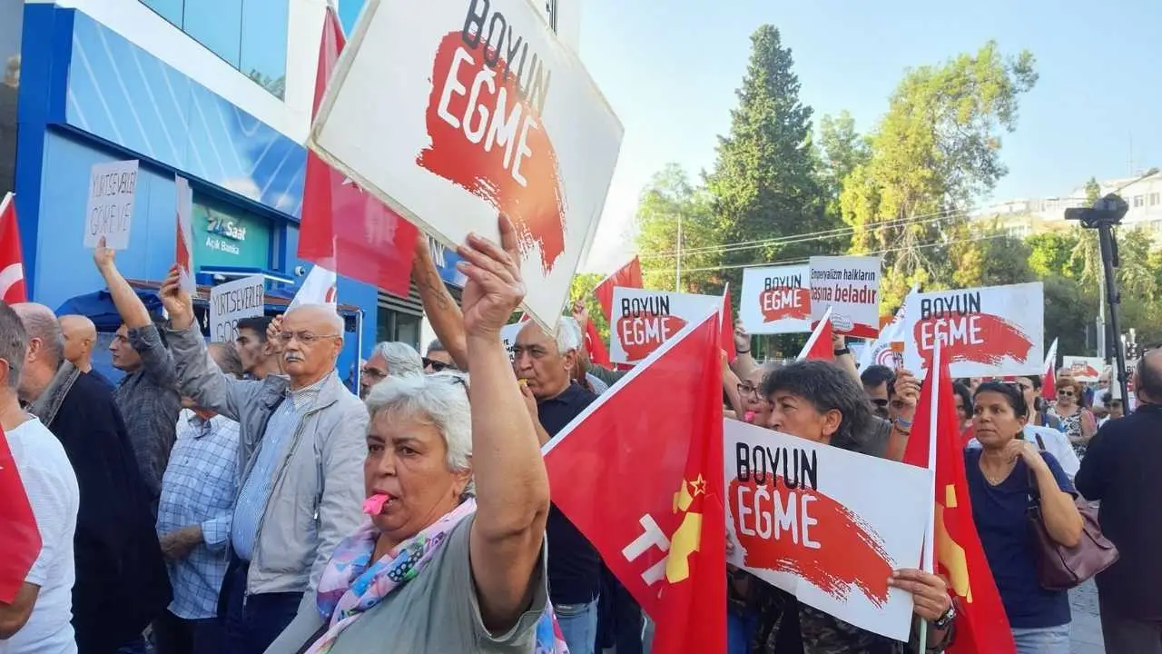akdenizgercekcumhuriyet-icin-2-001.webp
