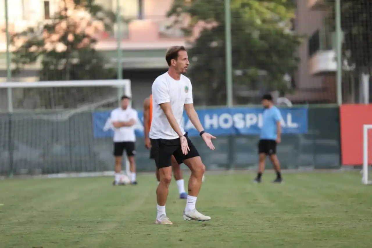 alanyaspor-bursa-yildirimspor-macinin-hazirliklarina-basladi.webp
