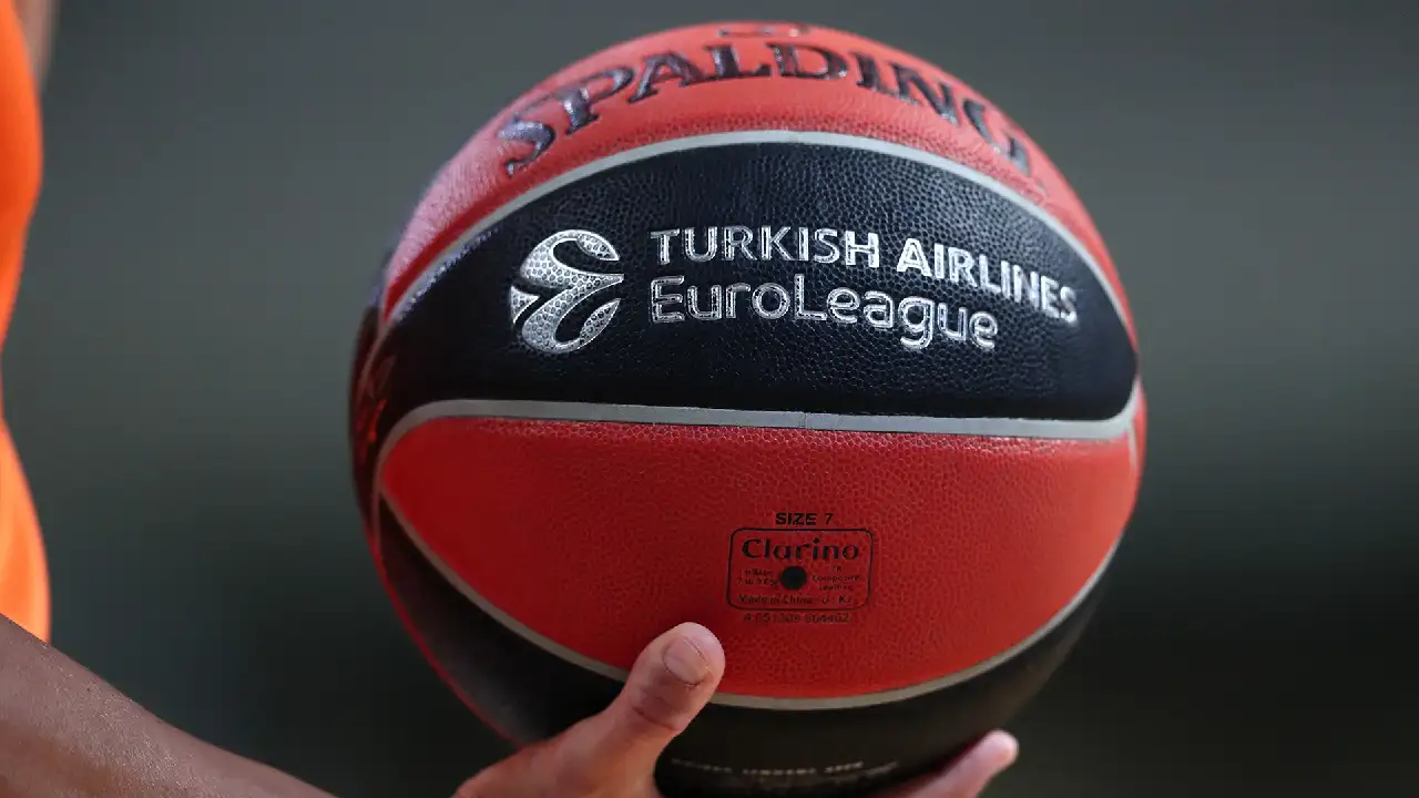 euroleaguede-dev-karsilasma-antalyada-efes-bayern12-2.webp