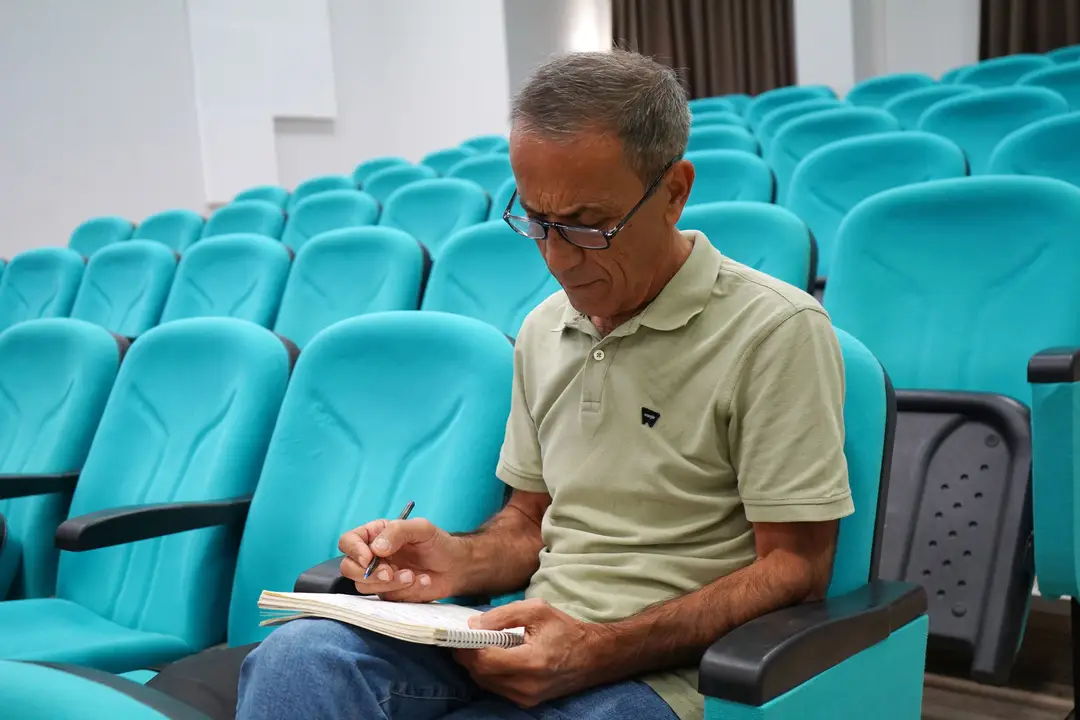 yillarca-filmlik-davalara-bakti-emekli-hakim-antalyada-sinema-okuyor-4.webp