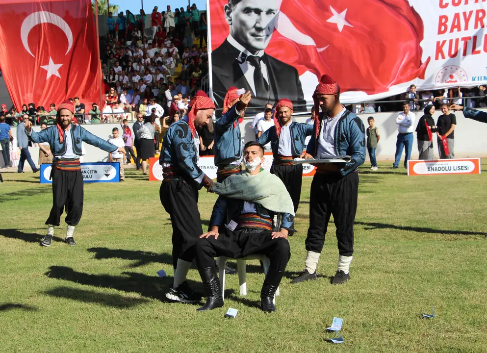 kumlucada-2-gun-cumhuriyet-coskusu-5.webp