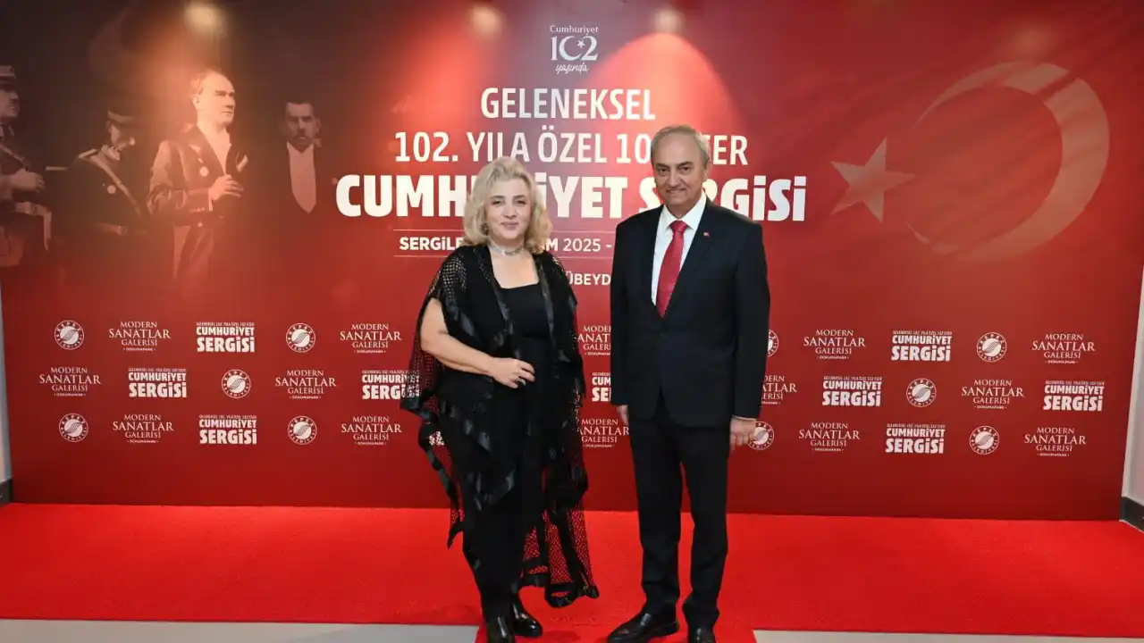 akdenizgercek-antalyada-cumhuriyetin-102-yilina-sanatsal-dokunus-6.webp
