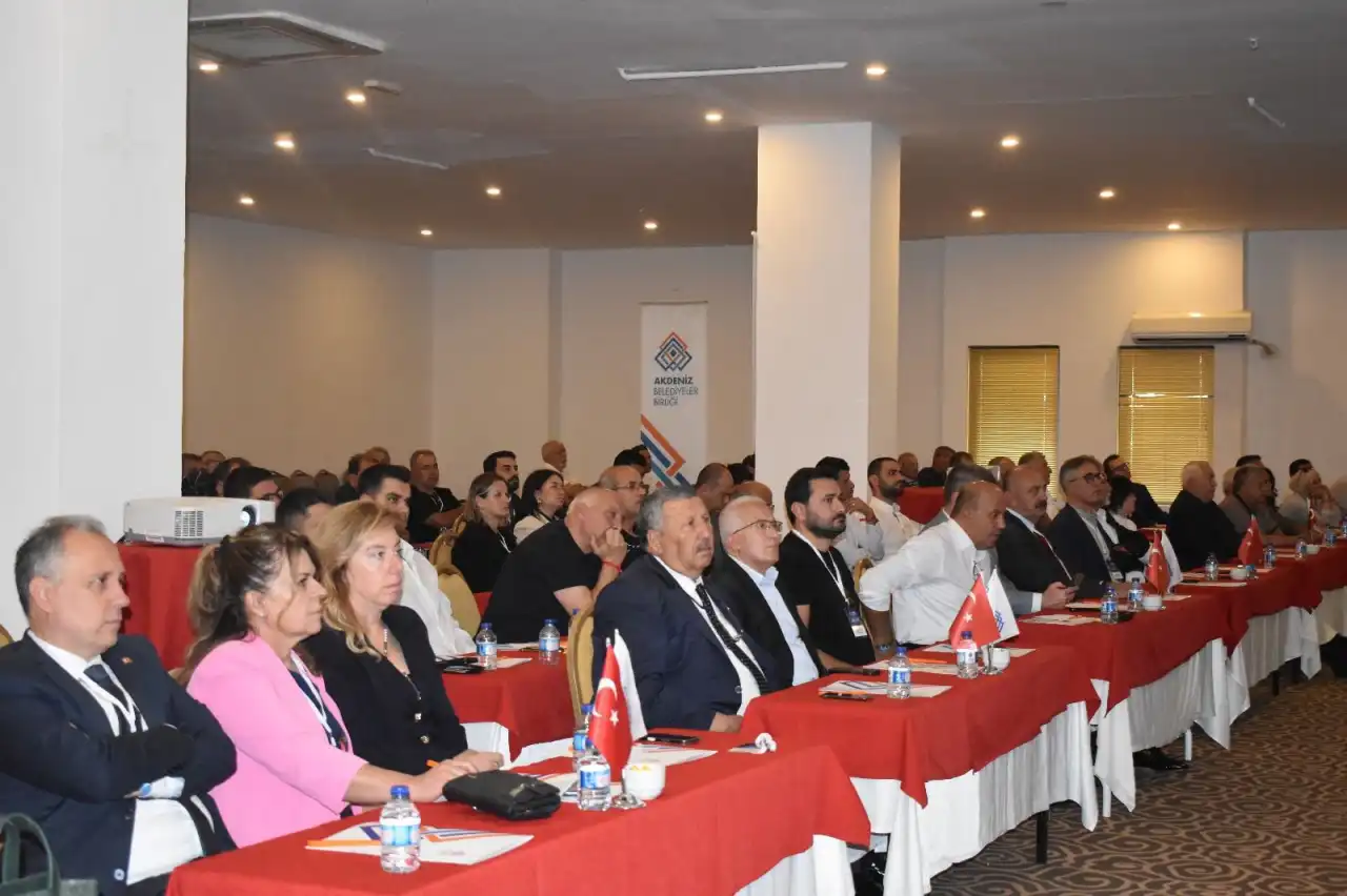 akdeniz-belediyeler-birliginden-yesil-kentler-zirvesi-2.webp