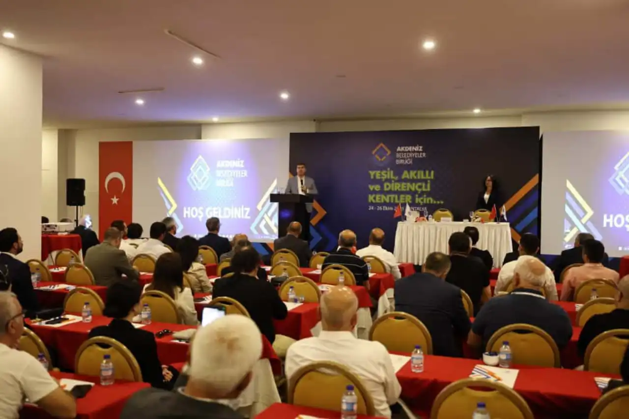 akdeniz-belediyeler-birliginden-yesil-kentler-zirvesi.webp