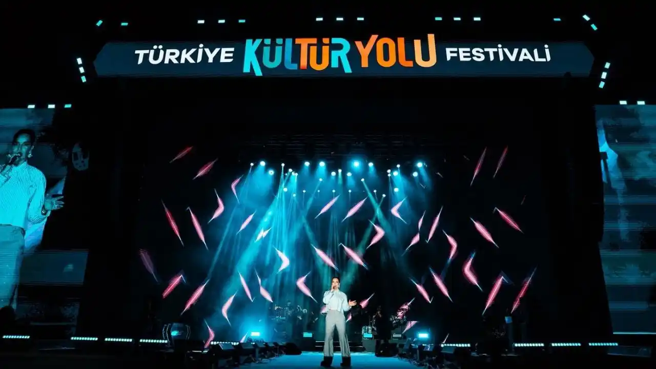 antalya-kultur-yolu-festivalinde-bengu-ruzgari-esti-1.webp