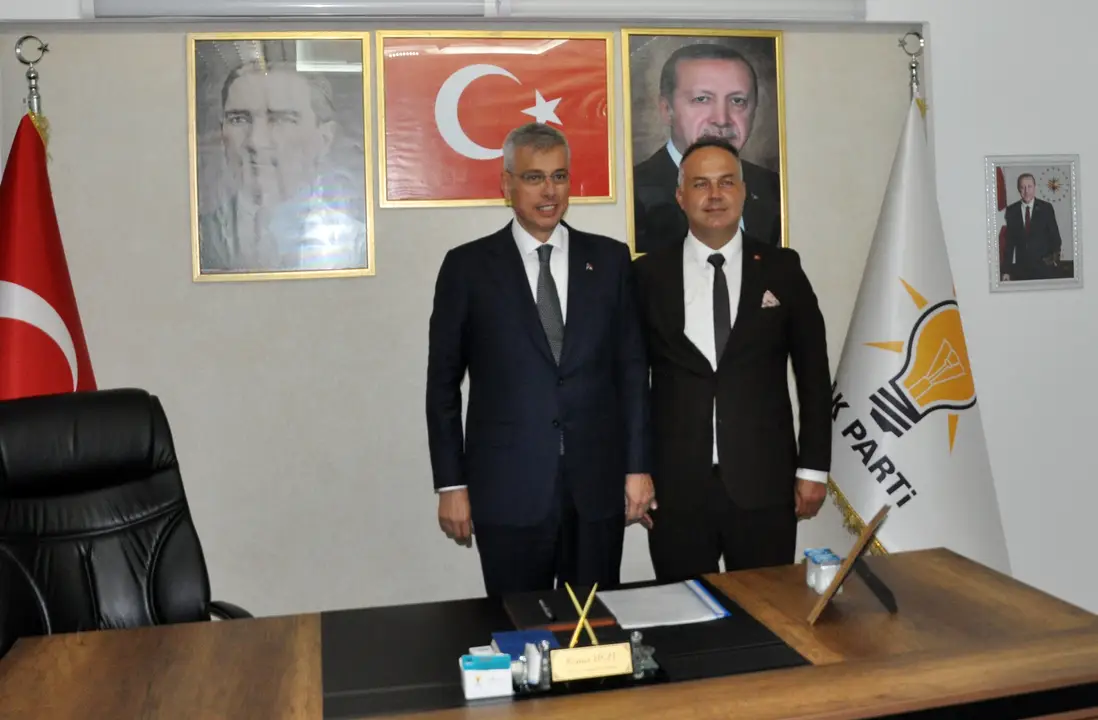 saglik-bakani-memisoglundan-ak-parti-gazipasaya-ziyaret-3.webp