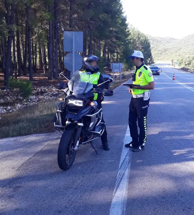 antalyada-suruculere-7-gunde-18-bin-ceza-4.webp