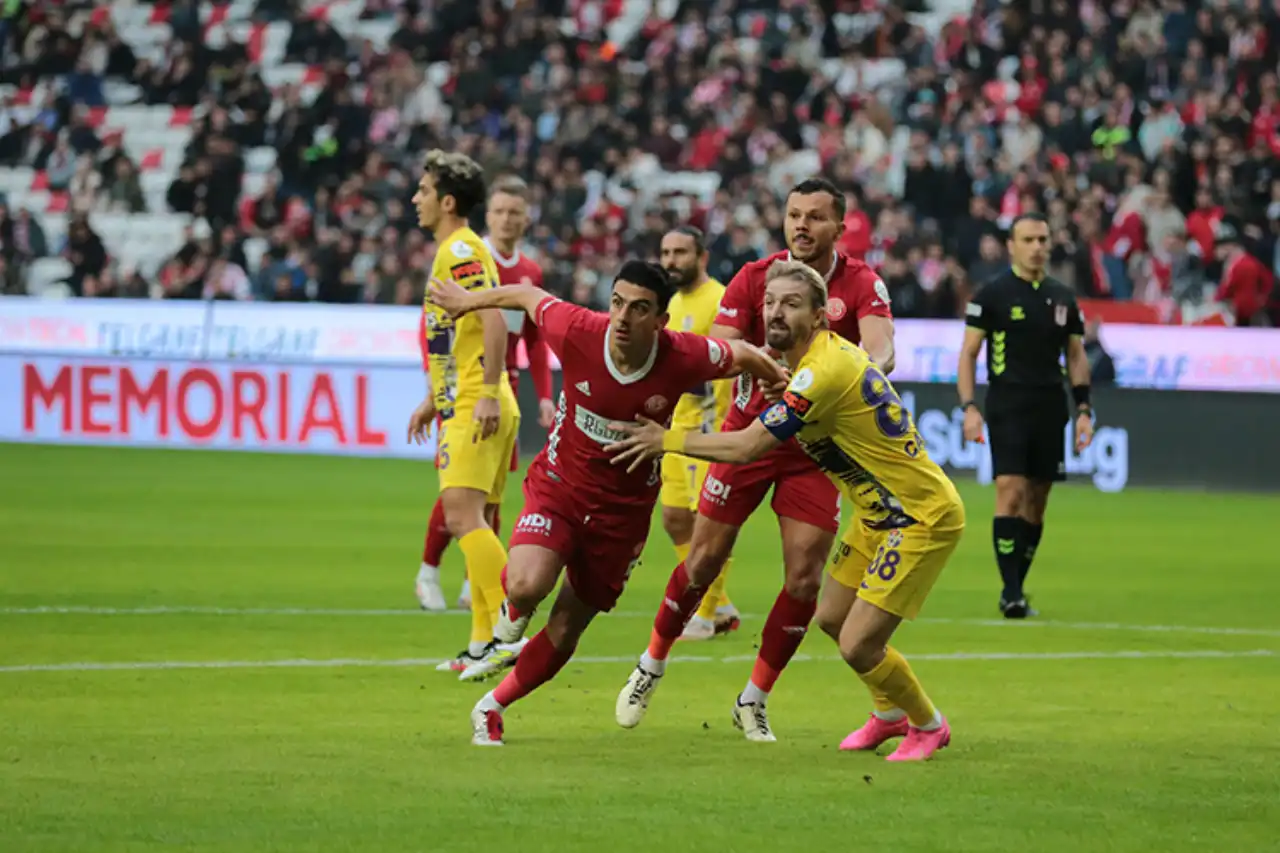 eyupspor-antalyaspor-maci-ne-zaman-saat-kacta-hangi-kanalda-3.webp