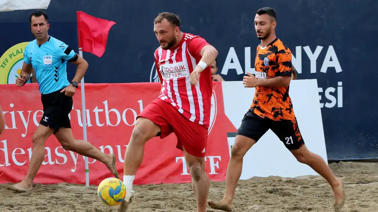 akdenizgercek-plaj-futbolu-finallerinde-manavgat-ruzgari.webp