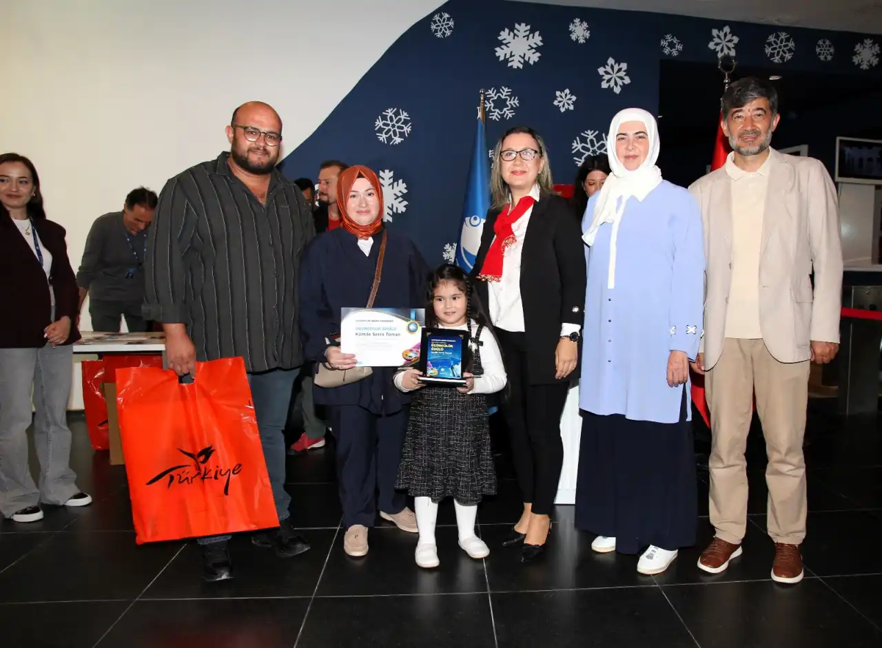 resim-yarismasinda-envardan-ileri-basari-5.webp