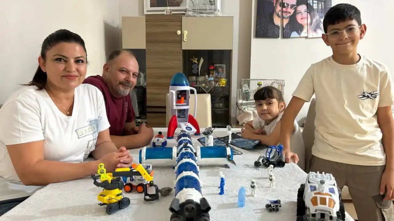 akdenizgercek-hatayli-cocuk-dahi-marsta-yasami-gelistirdi-3.webp