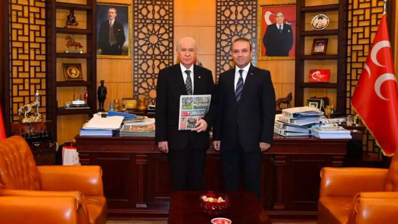 bahcelinin-danismani-cicekten-yeni-safaka-surece-ters-dusen-bir-yayin-cizginiz-var-2.webp