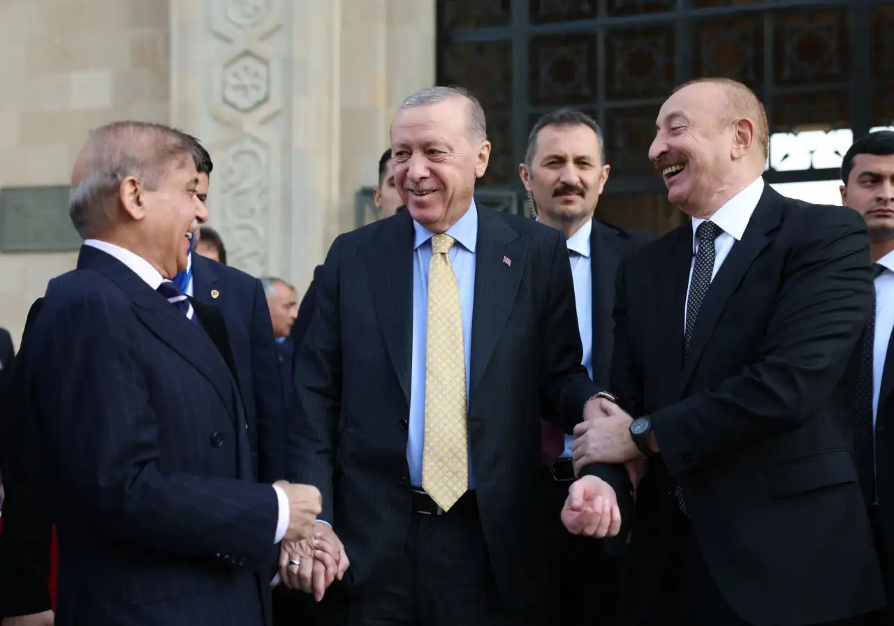 erdogan-karabagin-azatligi-turk-dunyasinin-gururudur-2.webp