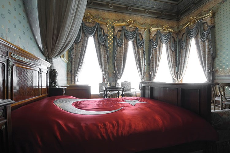 dolmabahce3.jpg