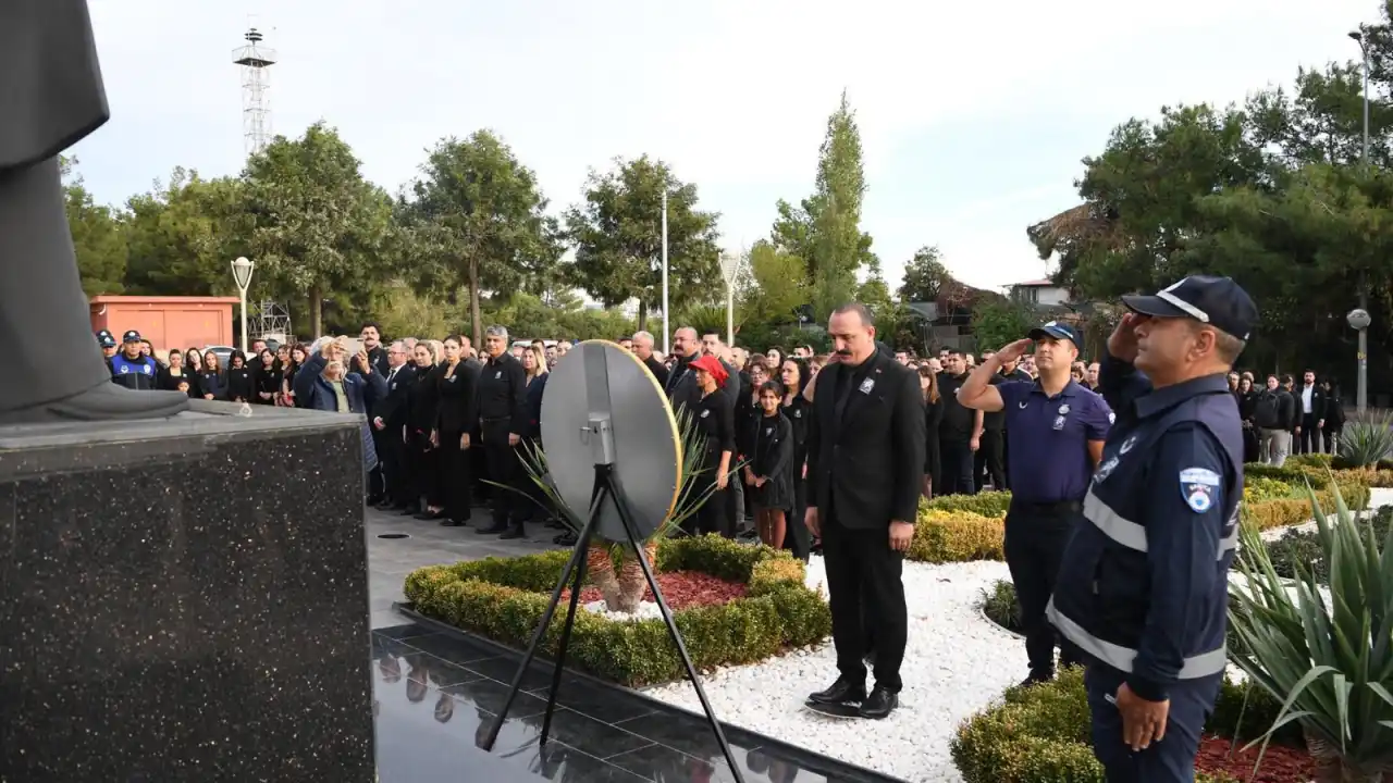 akdenizgercek-konyaaltinda-duygu-dolu-10-kasim-5.webp