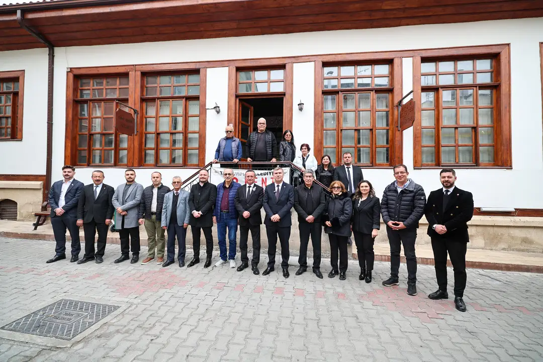 burdurda-10-kasim-jesti-kent-lokantasinda-ucretsiz-ogle-yemegi-4.webp