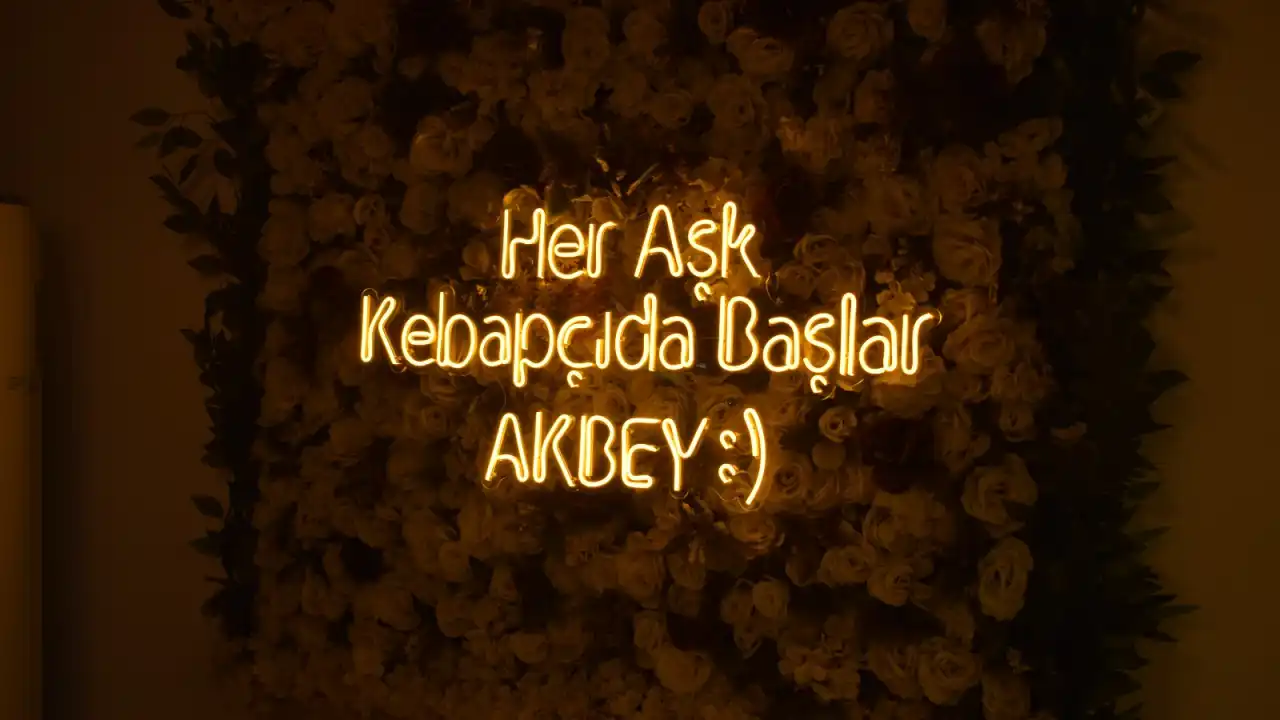 akdenizgercek-antalyada-bir-lahmacunla-doyuran-ogrenci-dostu-kebapci-1.webp