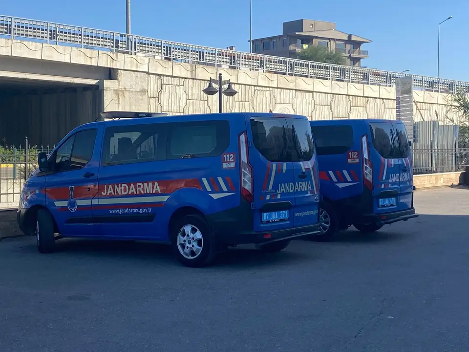 serikte-rusvet-operasyonu-eski-chp-serik-ilce-baskani-tutuklandi-34.webp