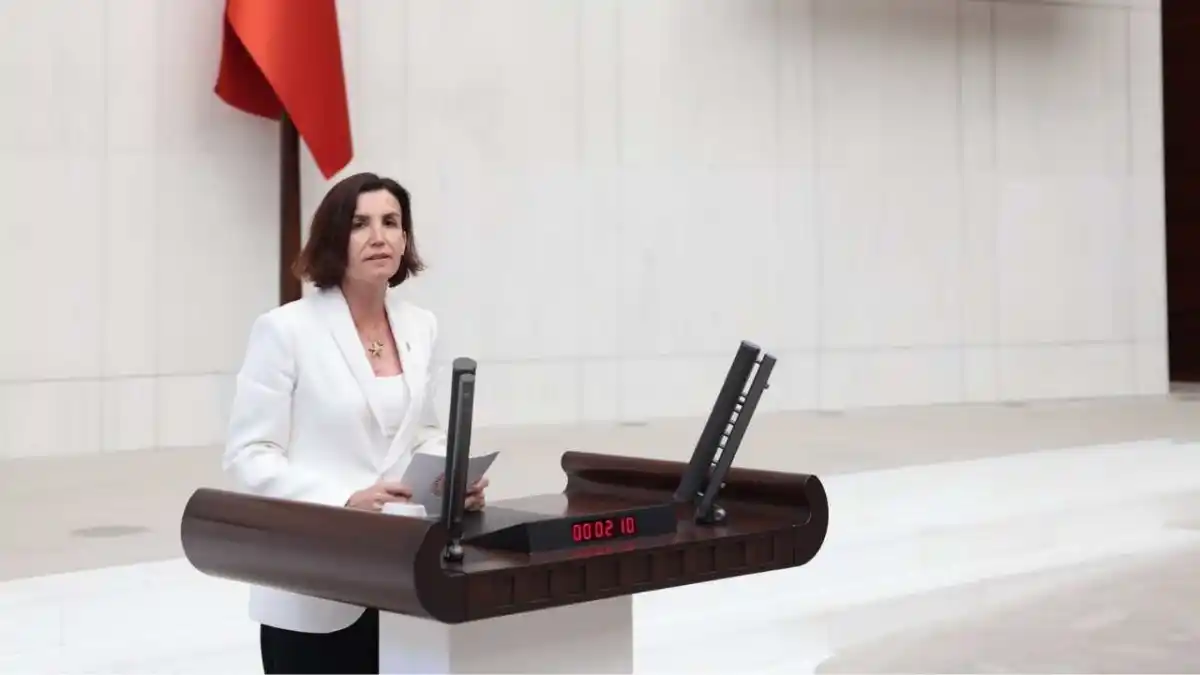 akdenizgercekantalyanin-yillardir-bekledigi-demiryolu-neden-yapilmiyor-1.webp
