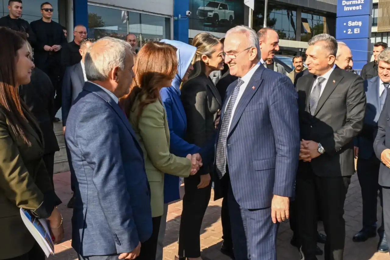antalyada-sokak-hayvanlari-icin-kritik-toplanti-2.webp