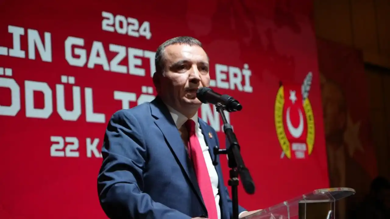 akdenizgercek-agcden-akdeniz-gerceke-odul-2.webp