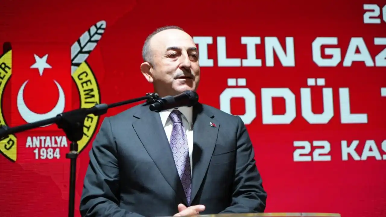 akdenizgercek-agcden-akdeniz-gerceke-odul-4.webp