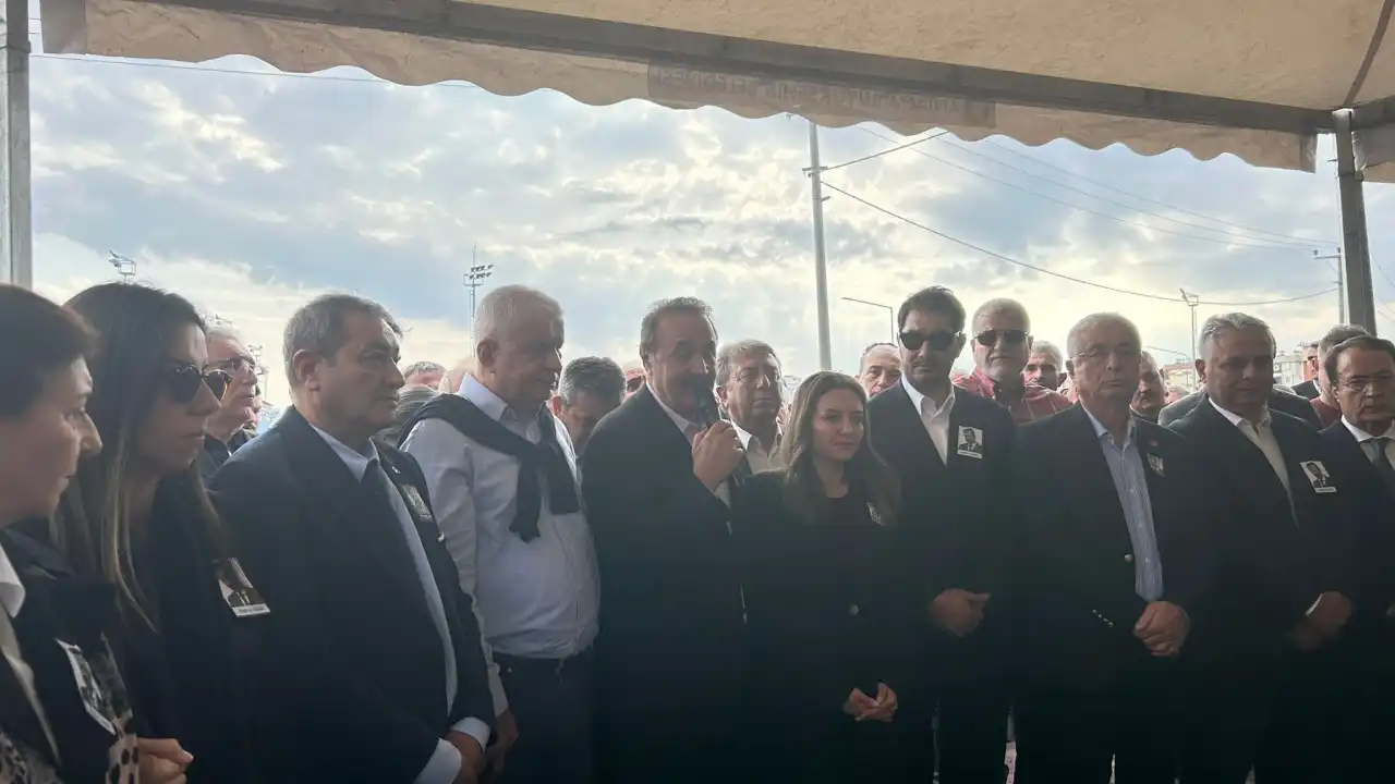 akdenizgercek-chp-antalyanin-efsane-baskani-ozer-ahmet-ulkene-son-gorev-2.webp