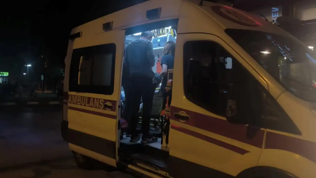 antalyada-restoran-cikisinda-silahli-saldirida-1-kisi-yaralandi-saldirgan-kacti-3.webp