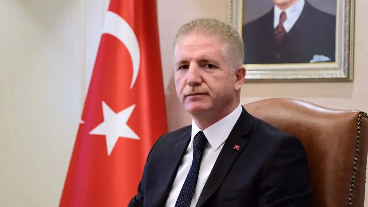 stanbul-valiliginden-hayvanseverlerin-tepkisini-cekecek-genelge-2.webp