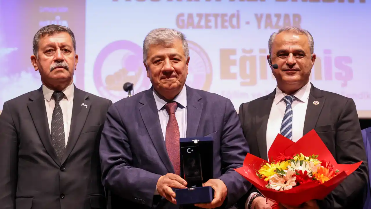 akdenizgercek-17-basogretmen-ataturk-onur-odulu-balbayin-7.webp