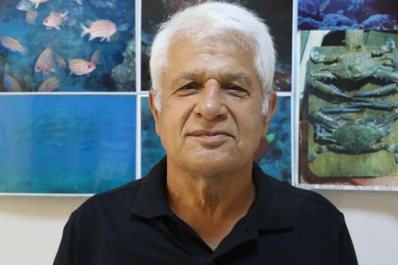 antalya-kiyilarinda-balikcinin-oltasina-kopek-baligi-takildi-2.webp