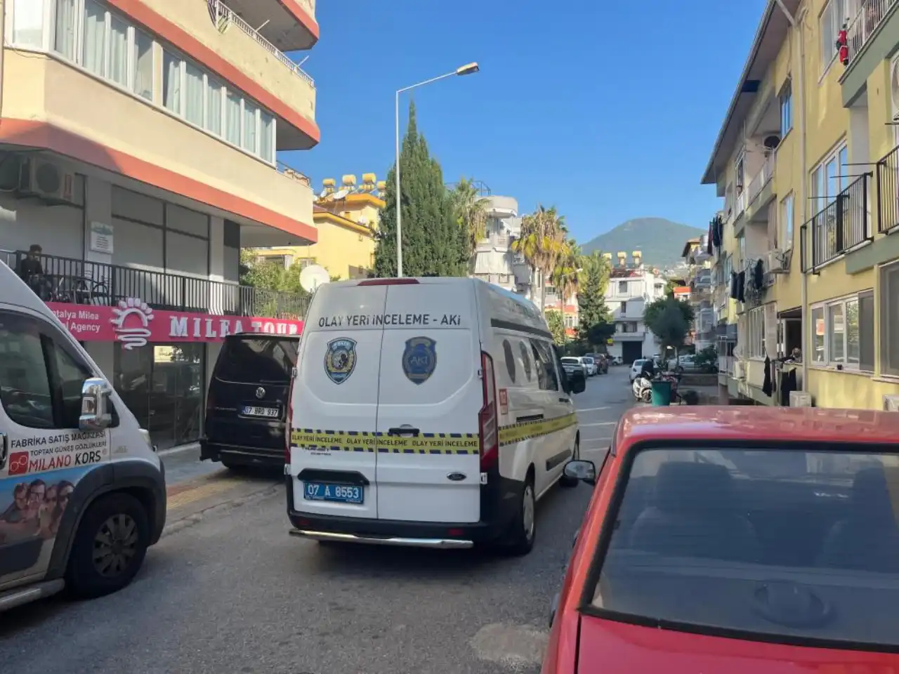alanyada-apartman-dairesinde-korkutan-yangin-3.webp