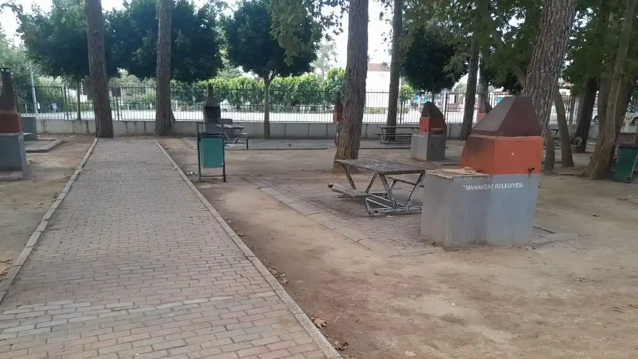 manavgat-selale-mesire-alani-kapatiliyor-yenileme-sureci-basladi-1