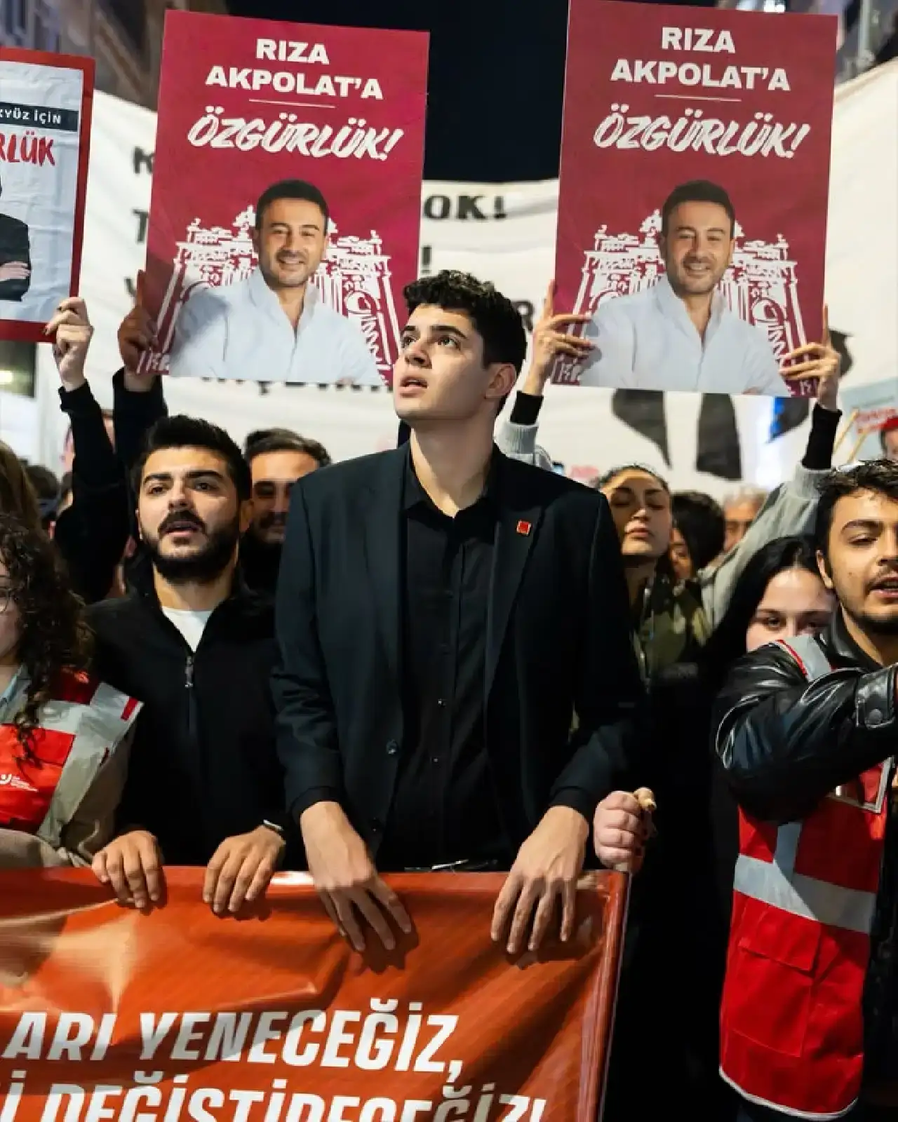 berkay-gezgin-chp-pm-adayligini-neden-cekti-aciklama-geldi
