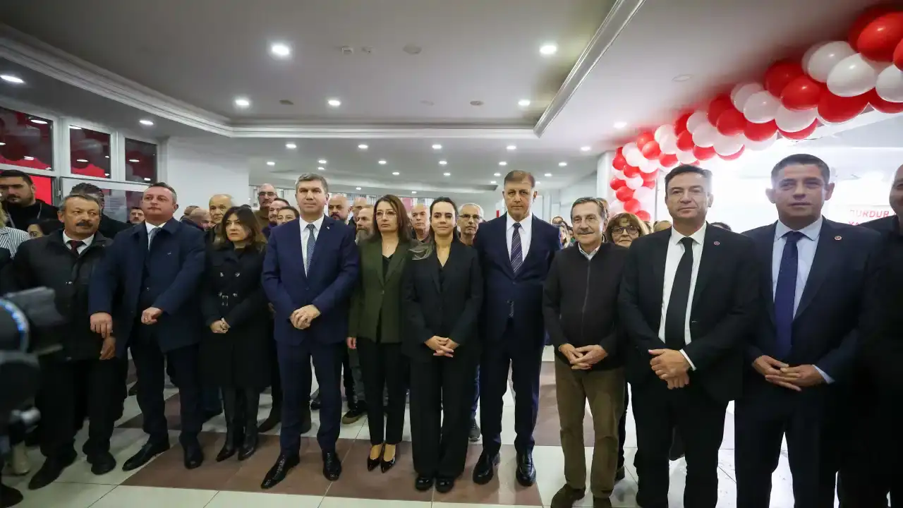 burdurda-on-binleri-bulusturacak-fuar-basladi