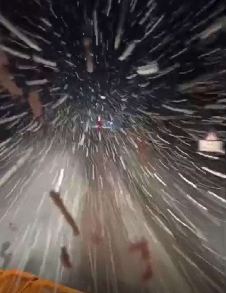 gunduz-denize-girilen-antalyaya-aksam-kar-surprizi-goruntuler-yayinlandi