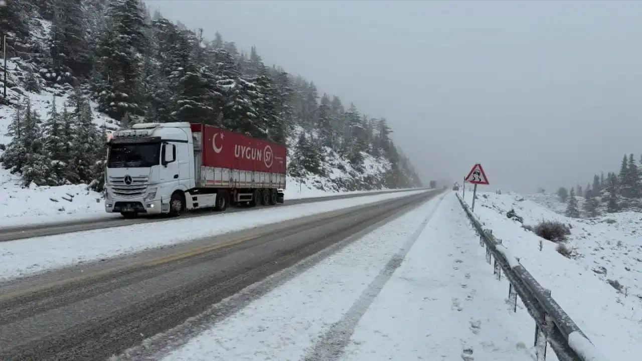 antalyadan-alacabele-kar-gormek-icin-akin-ettiler