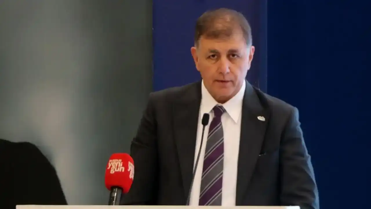 burdurda-duzenlenen-iklim-konferansinda-alarm-veren-su-krizi-konusuldu-2