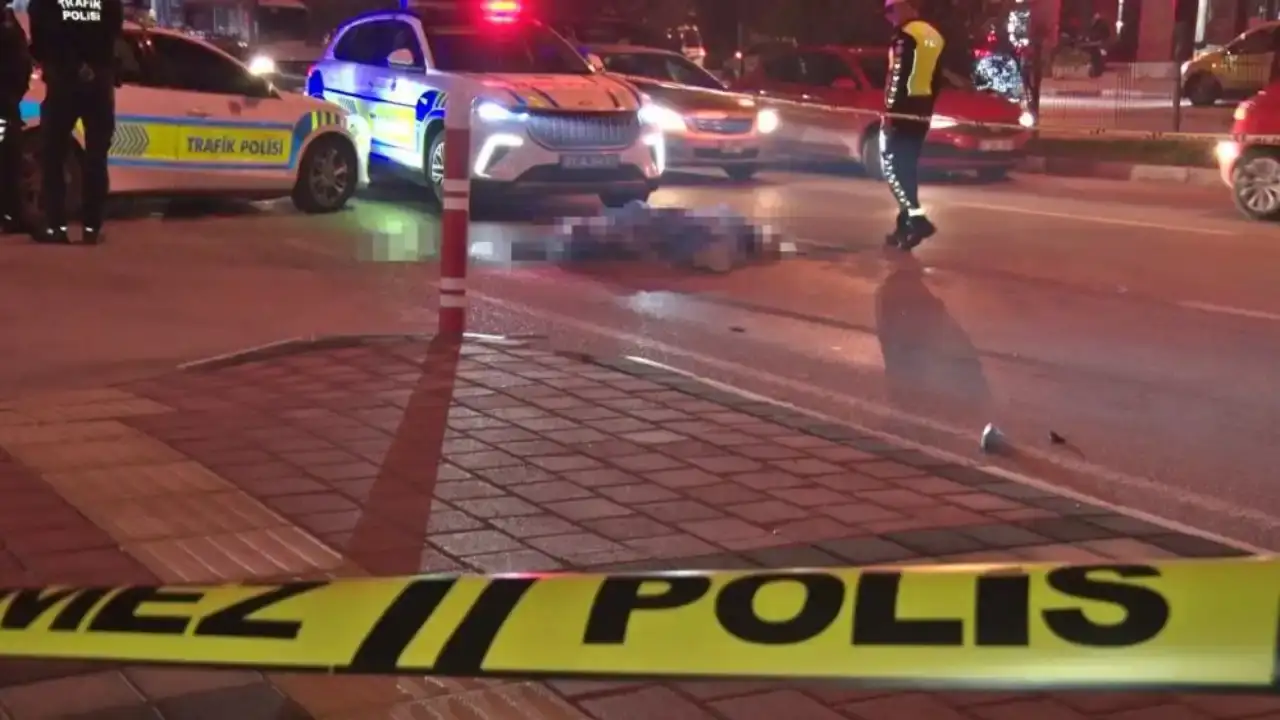 antalyada-kazada-feci-sekilde-can-veren-gencin-cenazesi-ailesi-tarafindan-teslim-alindi