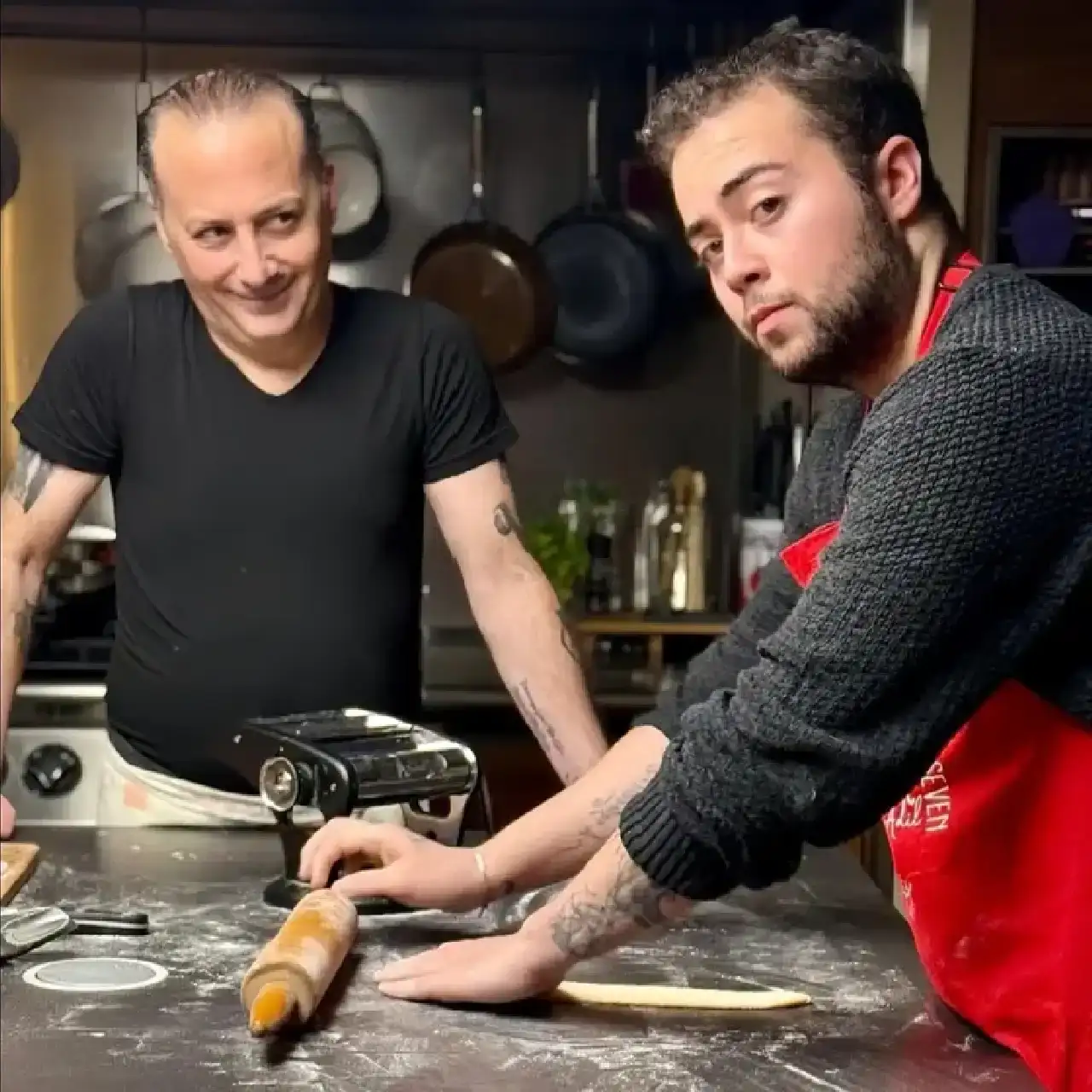 tolga-cevikin-oglu-tan-cevik-kimdir-kac-yasinda1
