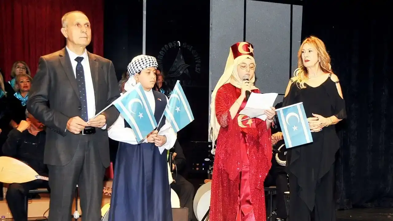 antalyada-anadoludan-kerkuke-uzanan-ezgiler-salonu-buyuledi-2