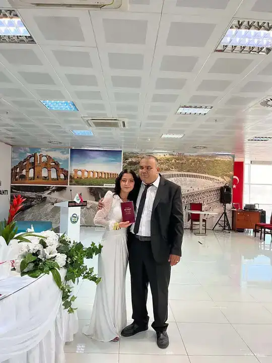 nasibi-cikmayinca-200-bin-tlyi-tskya-bagisladi-serikli-arif-yil-bitmeden-evlendi