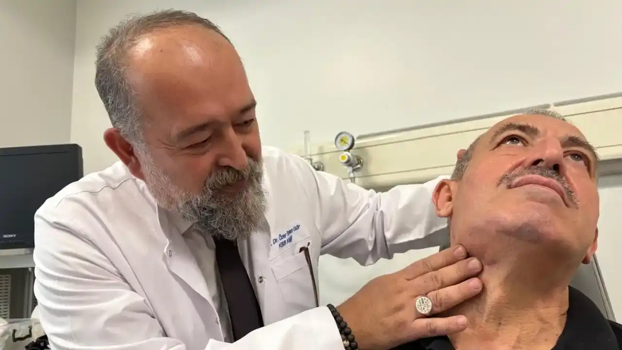 antalyada-tukuruk-bezinden-en-buyugu-2-santim-olan-5-tas-cikti-2