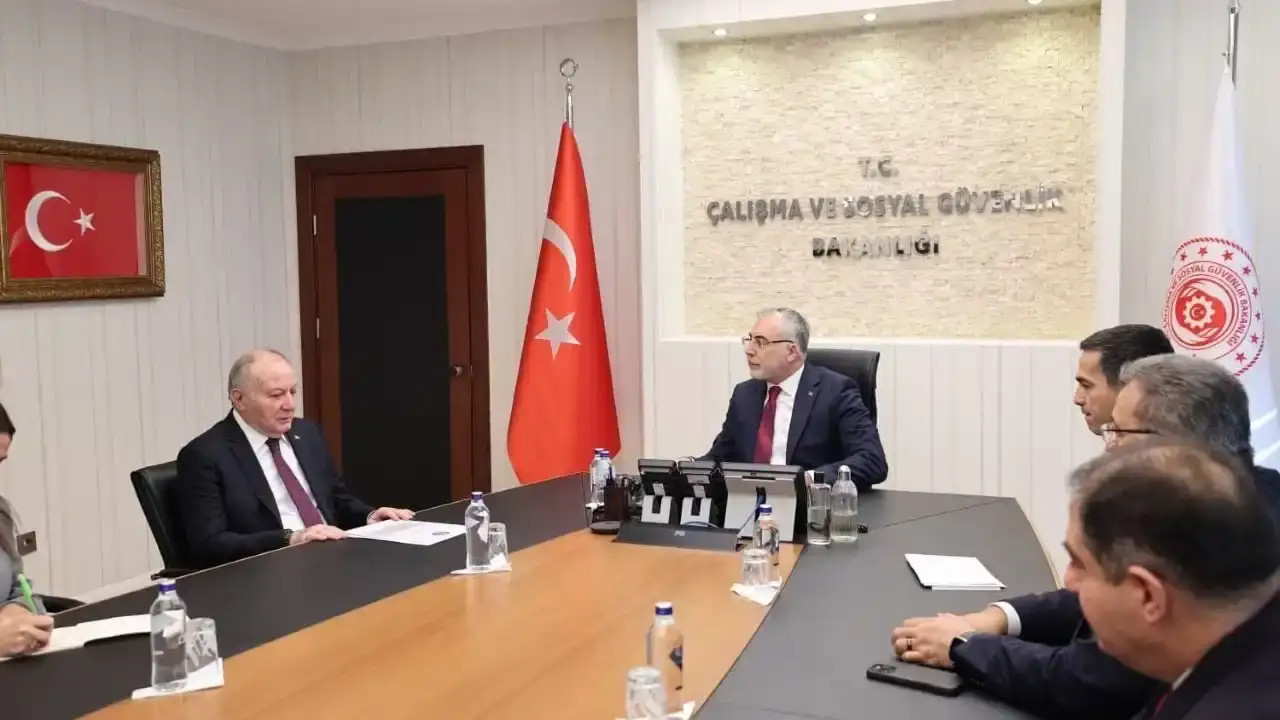 turk-is-ve-disk-asgari-ucret-talebini-acikladi-rakam-netlesiyor-mu