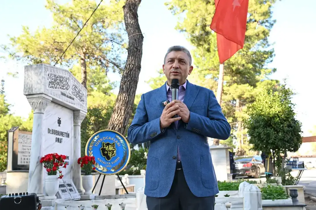 antalyada-burhanettin-onat-vefatinin-49