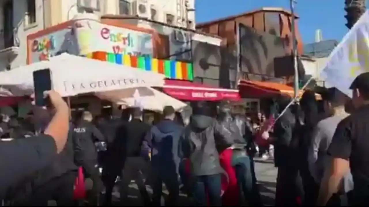 antalyadaki-gecinemiyoruz-mitinginde-olay