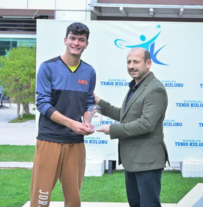 burdurlu-15-yasindaki-mehmet-toprak-ercin-turkiyeyi-temsil-edecek