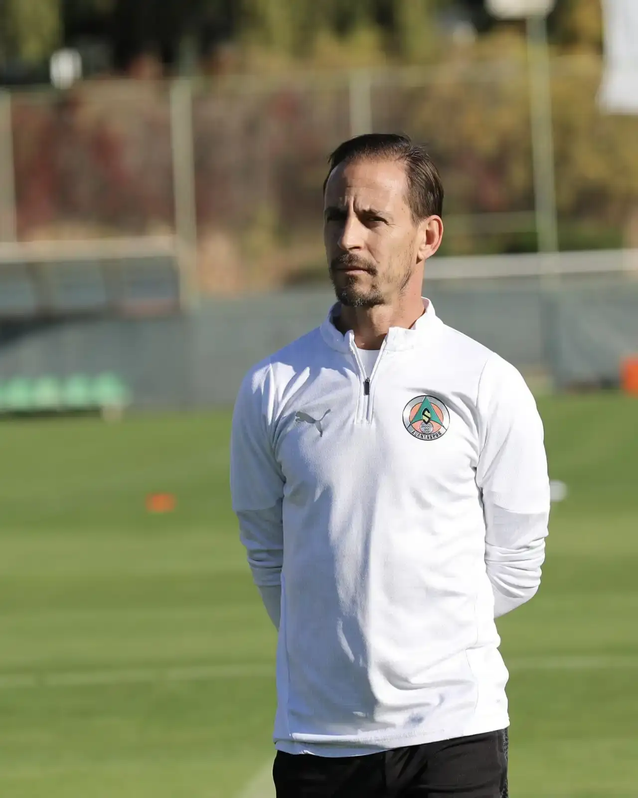 alanyaspor-fatih-karagumruk-hazirliklarina-basladi-macin-biletleri-satisa-cikti